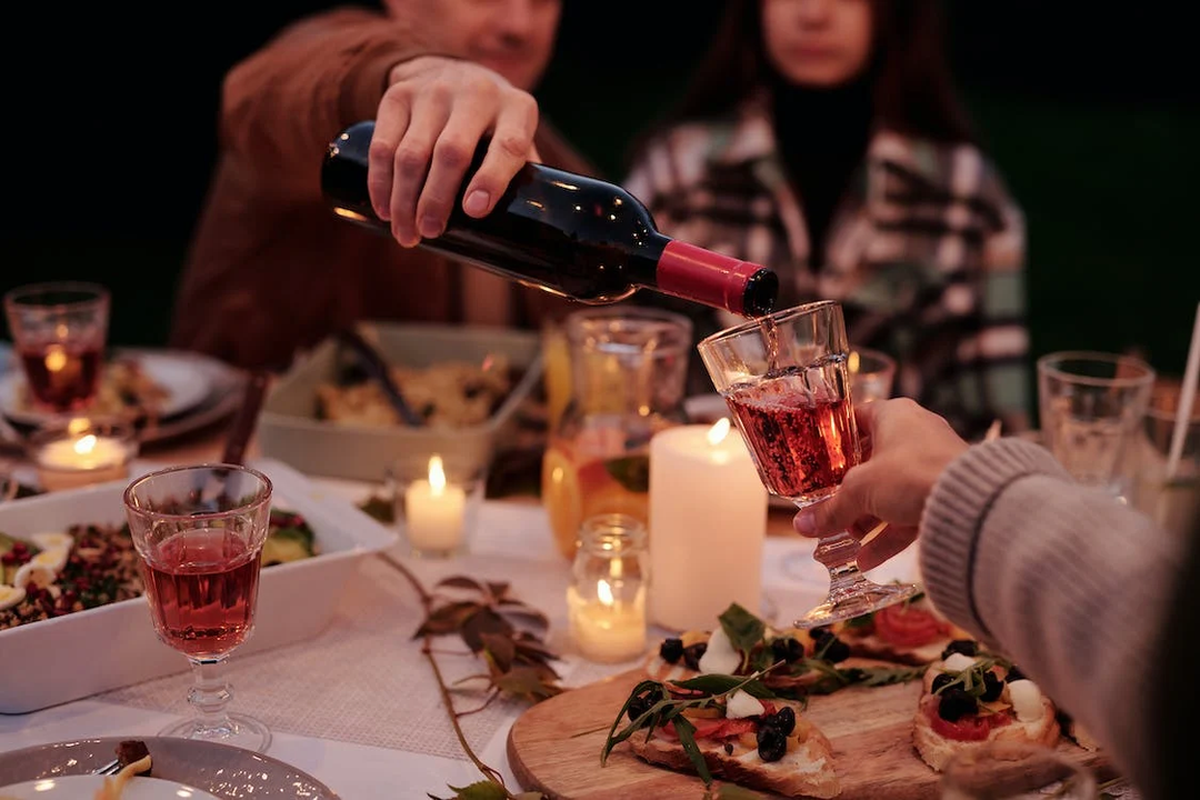 The Rosé Wines For A Classy Winter Celebration | Impress Your Friends
